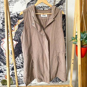 BB Dakota Zip Up Hooded Vest